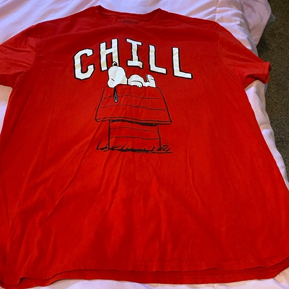 PEANUTS/SNOOPY TEE SIZE XL - Picture 3 of 5